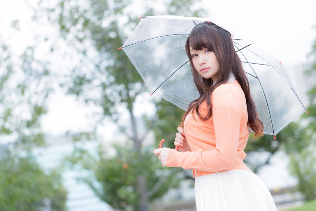 お金 おねだり 魅力的な女性