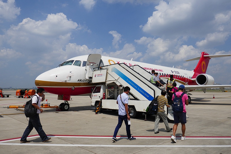 中国初の国産ジェット旅客機「ARJ21」搭乗記【MRJのライバルに