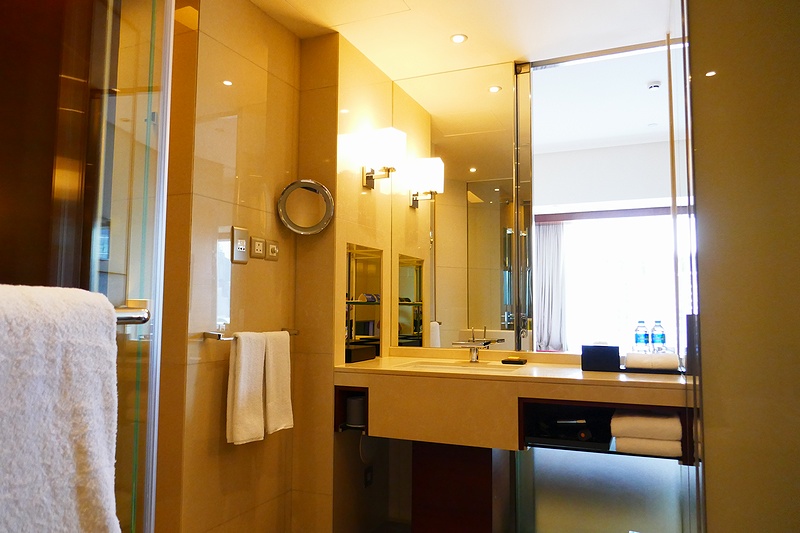 f:id:flyfromrjgg:20180813224526j:plain f:id:flyfromrjgg:20180813224526j:plain