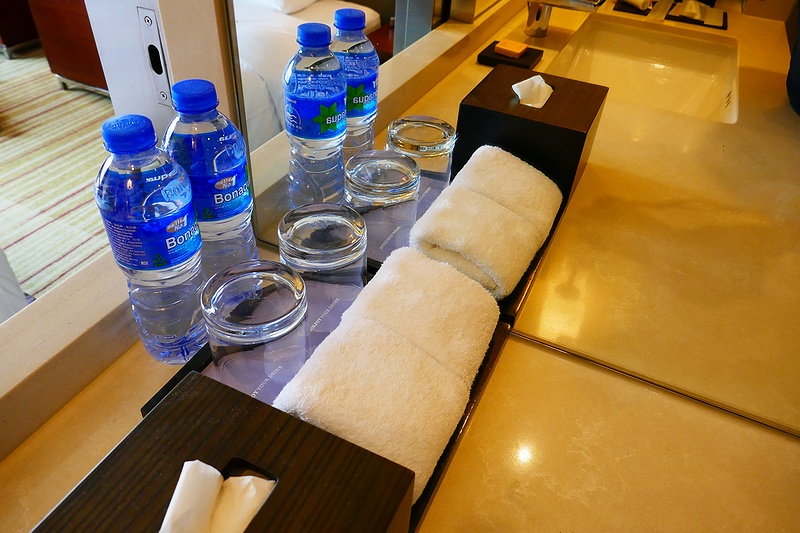 f:id:flyfromrjgg:20180813224539j:plain f:id:flyfromrjgg:20180813224539j:plain