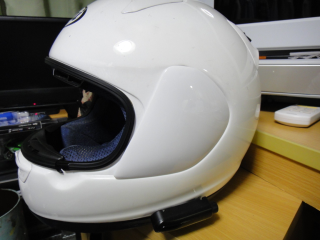 ヘルメットの破損パーツの交換。 - たまに乗るバイク乗りの日常ブログ