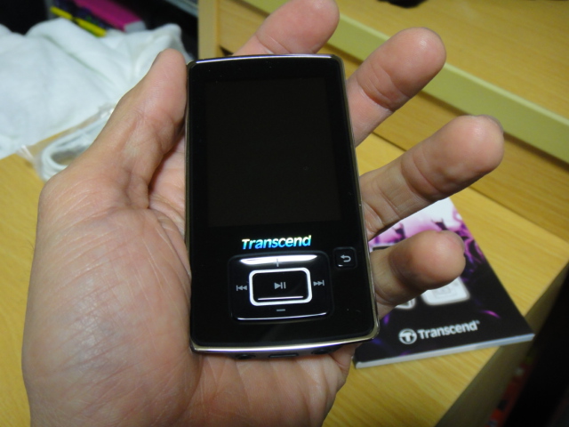 Transcend MP3プレーヤー T.sonic MP870 8GB ブラック」を買いました