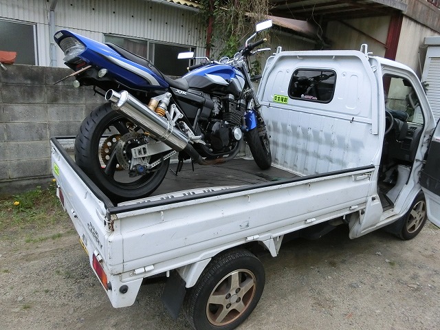 新しい相棒が来ました！ YAMAHA XJR400納車 - たまに乗るバイク乗りの 