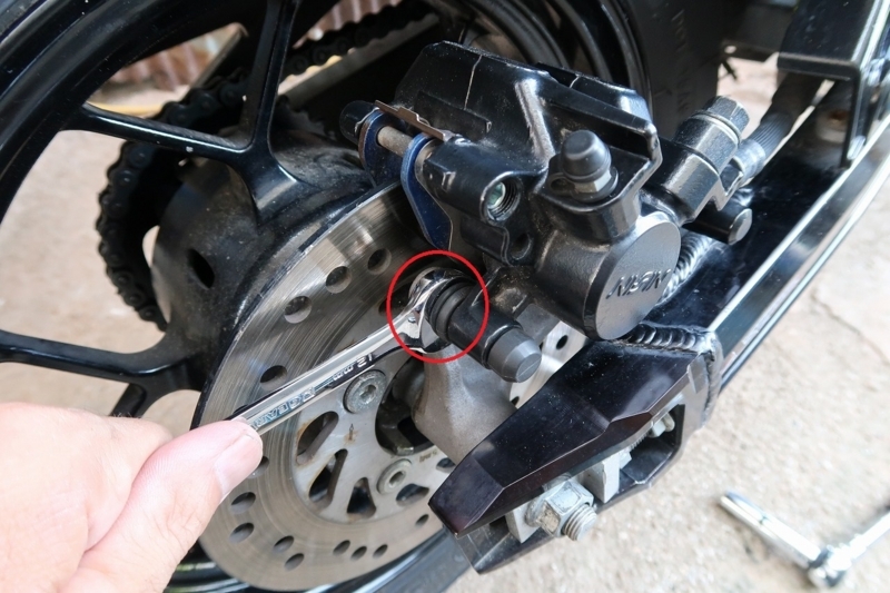 Grom125のブレーキキャリパーをメンテ リア編 たまに乗るバイク乗りの日常ブログ Grom125のブレーキキャリパーをメンテ リア編 たまに乗るバイク乗りの日常ブログ