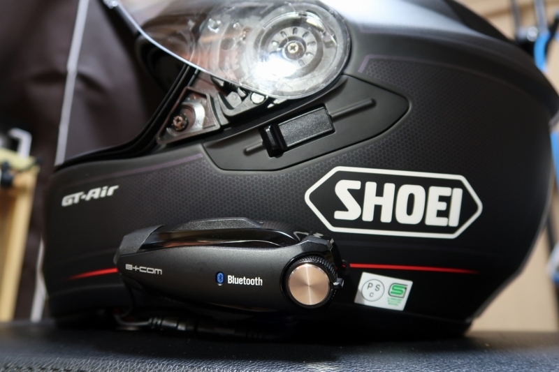 初めてのSHOEIヘルメット。 「GT-Air WANDERER TC-5」 - たまに乗る