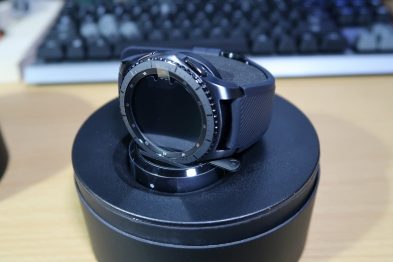 Samsung製スマートウォッチ Galaxy Gear S3 Frontier 購入 アプリ Gear Manager が対応していない端末で悪戦苦闘 たまに乗るバイク乗りの日常ブログ