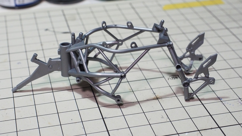 「1/12 TAMIYA Kawasaki Ninja H2R」 製作記04「フレーム」 - たまに乗るバイク乗りの日常ブログ