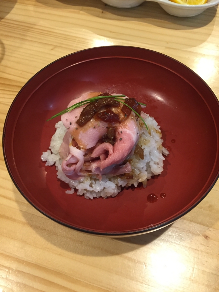 f:id:footmuji:20180128120505j:plain 飯田商店の「おにくごはん」