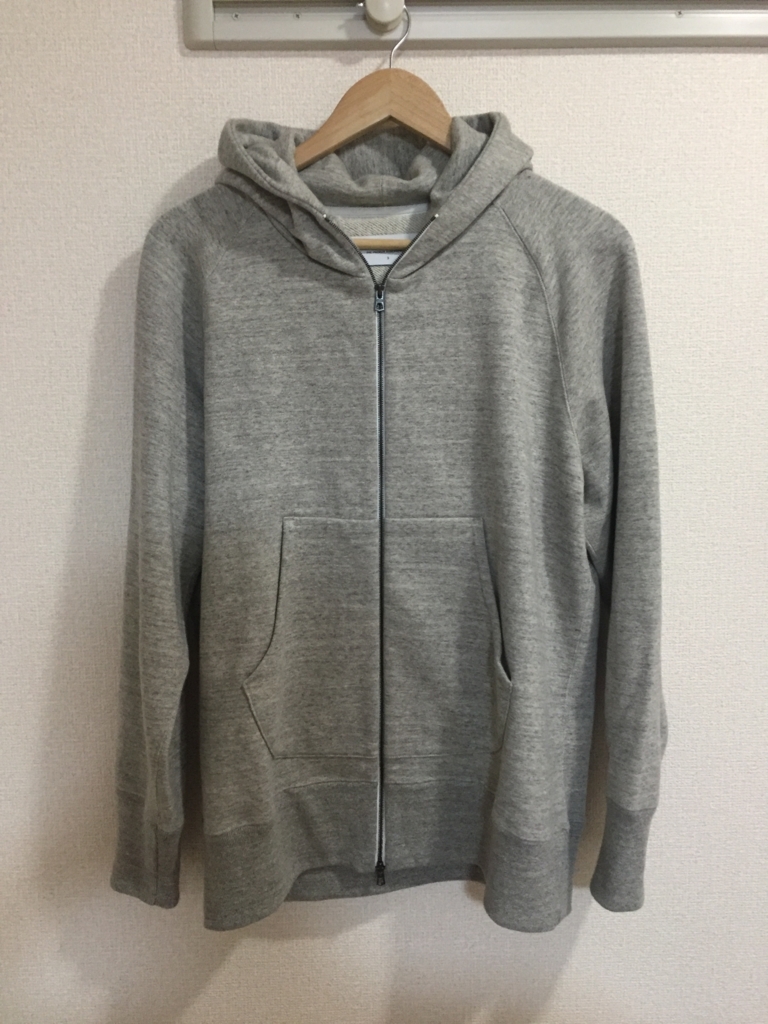 f:id:footmuji:20180210145749j:plain CURLY_パーカー_raffy zip parka