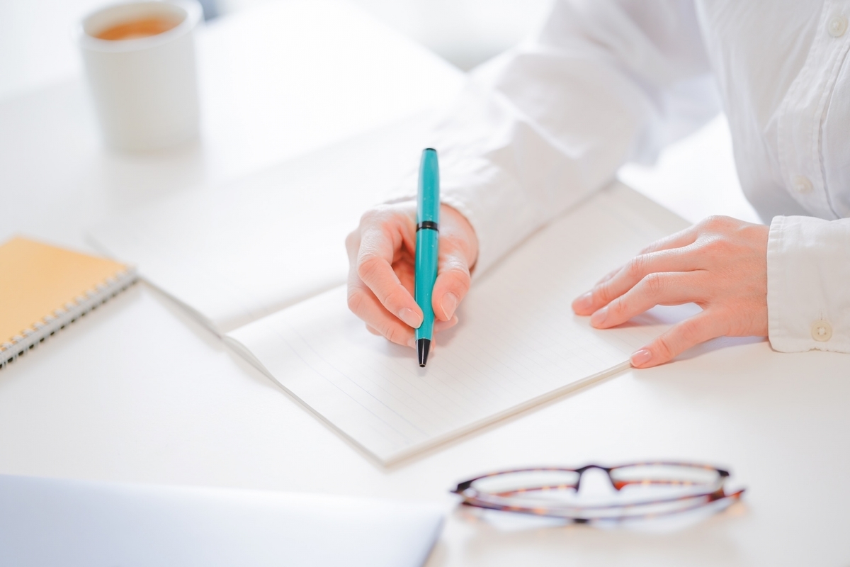 ノートに記入する