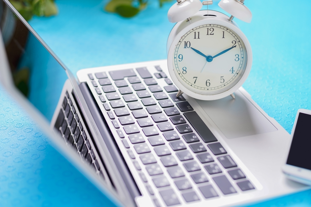 パソコンと時計