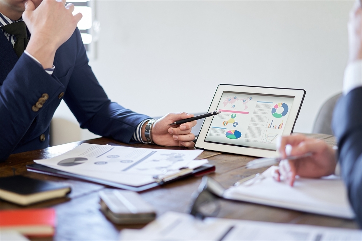 対面での打ち合わせ