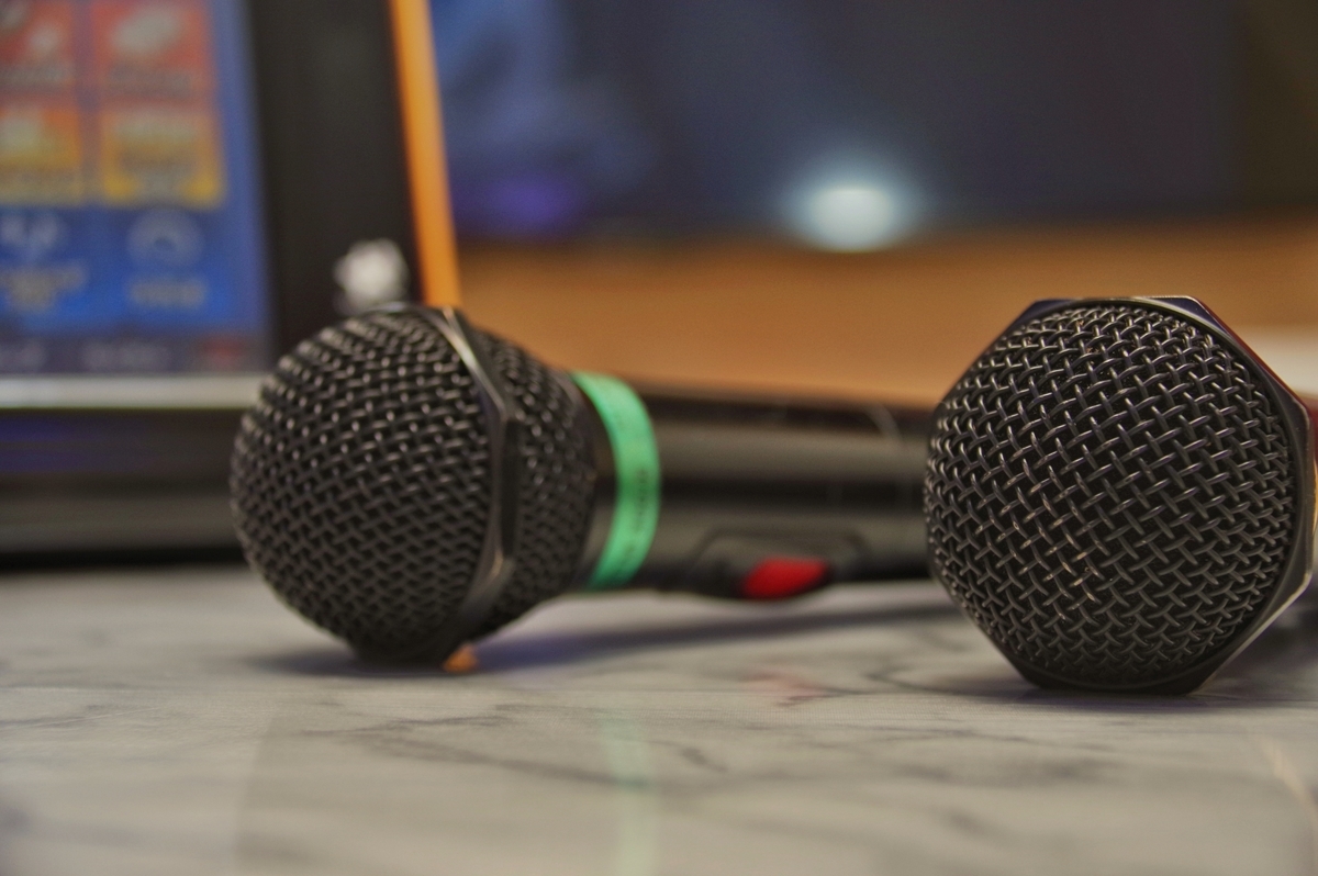 カラオケボックス