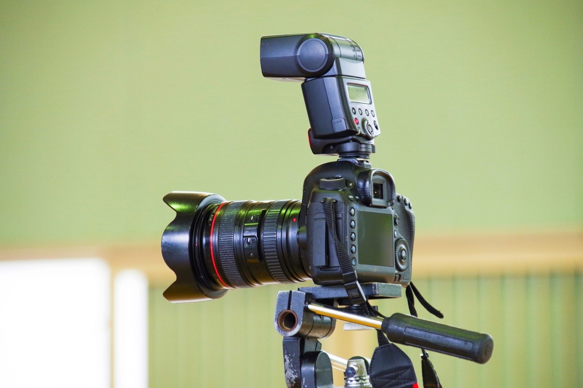 一眼レフカメラ