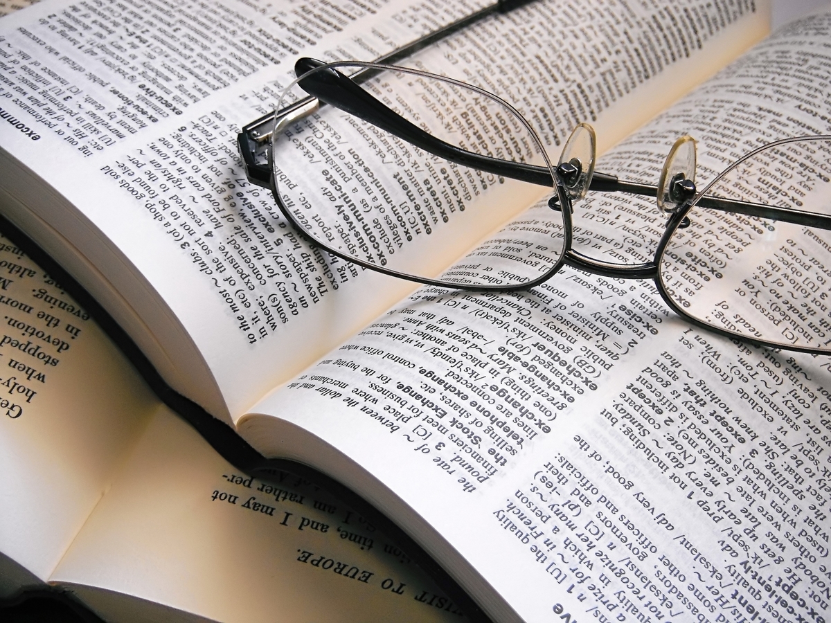 洋書と眼鏡