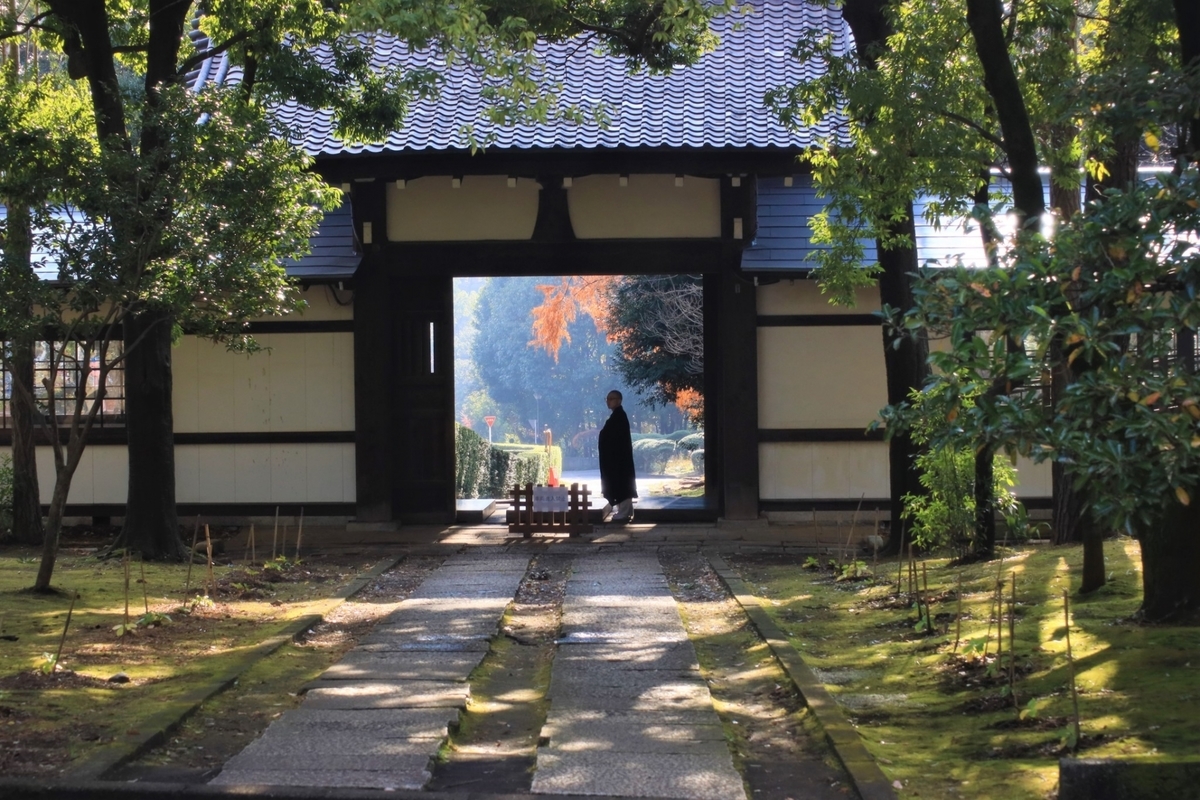 僧侶のいる寺