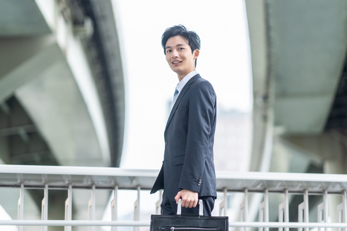 営業マンの男性