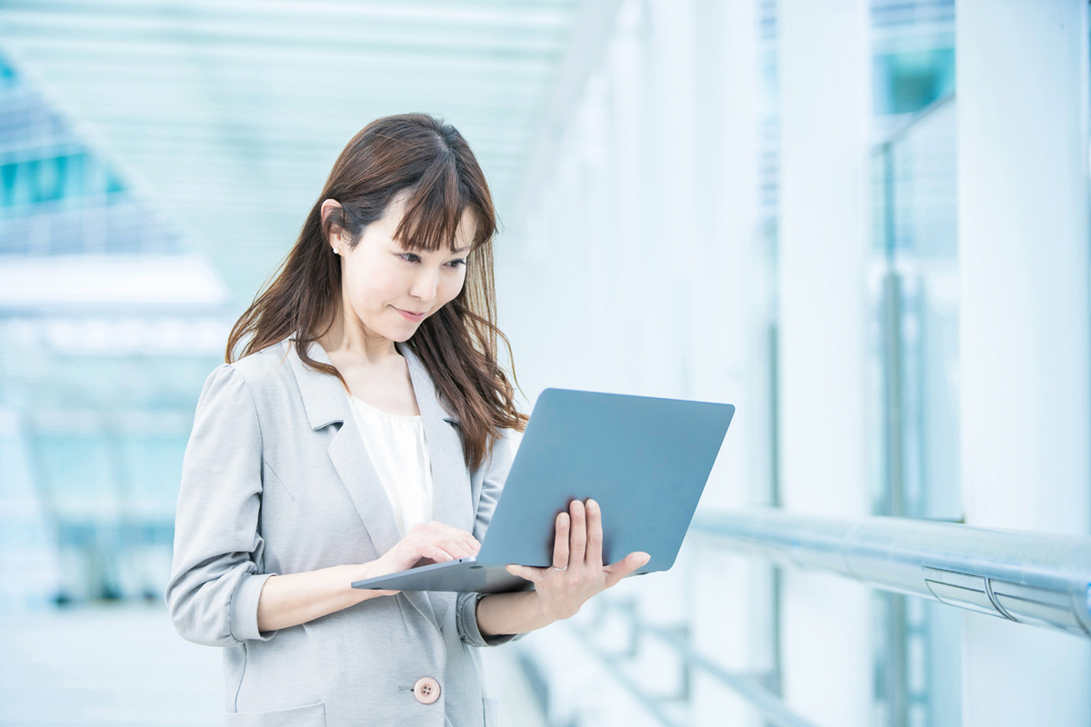 ビジネスウーマン