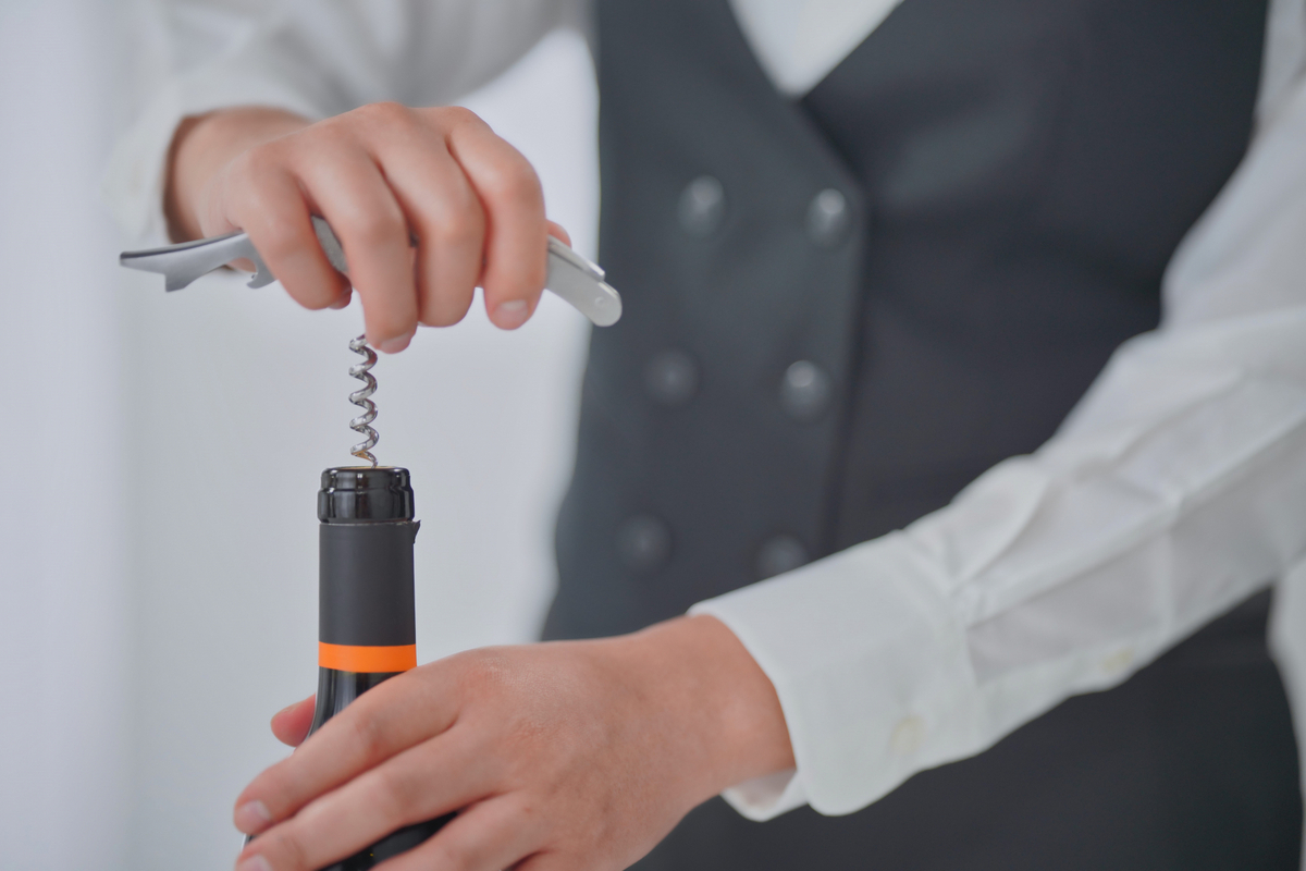 ワインを開ける