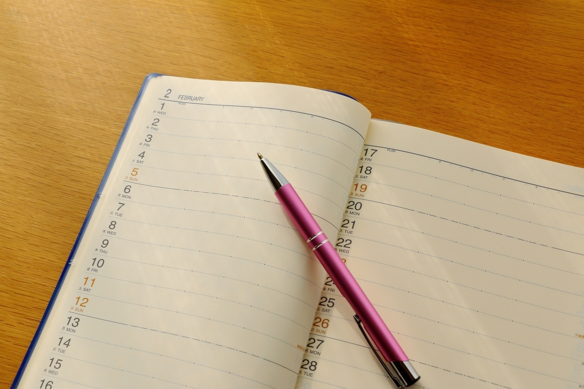 手帳とペン