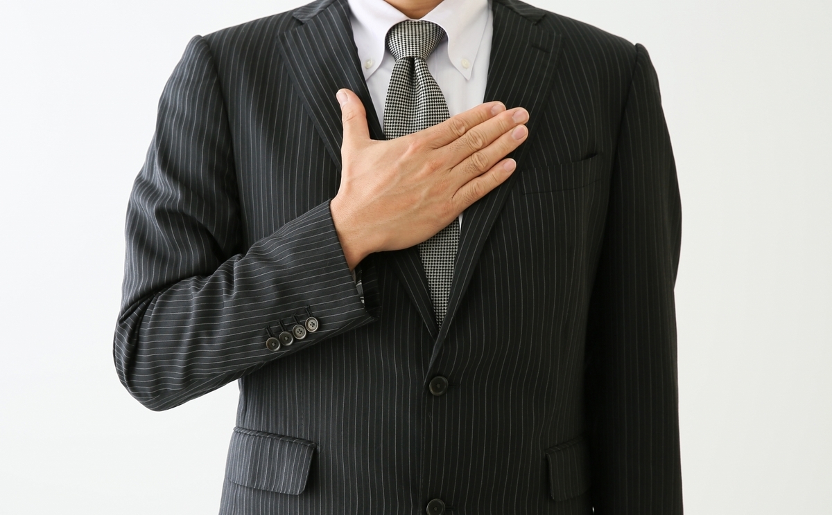 自己PRをする男性