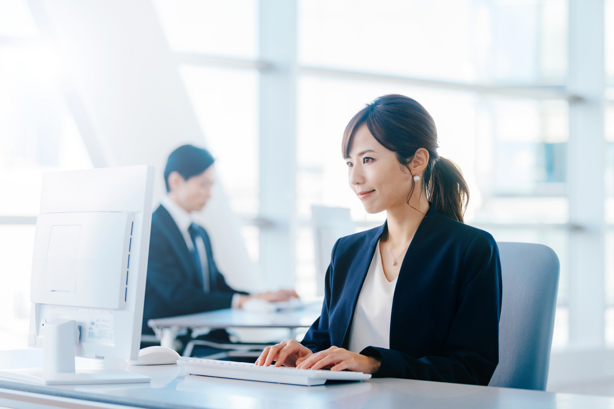 働く女性