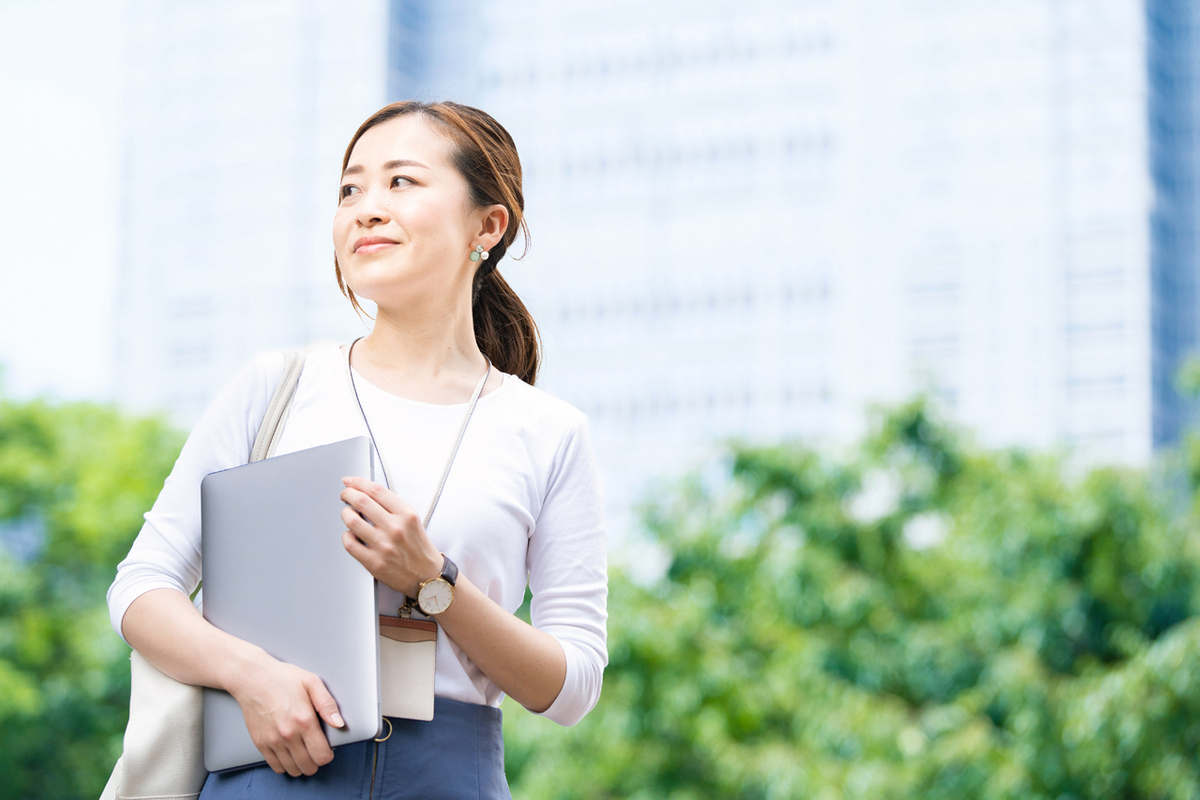 働く女性