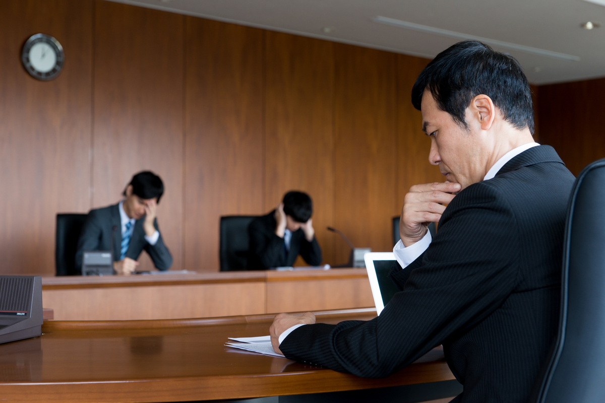 取締役とは何をする人?期待される役割や責任範囲、選任方法を解説 - スタンバイplus(プラス)|仕事探しに新たな視点と選択肢をプラスする