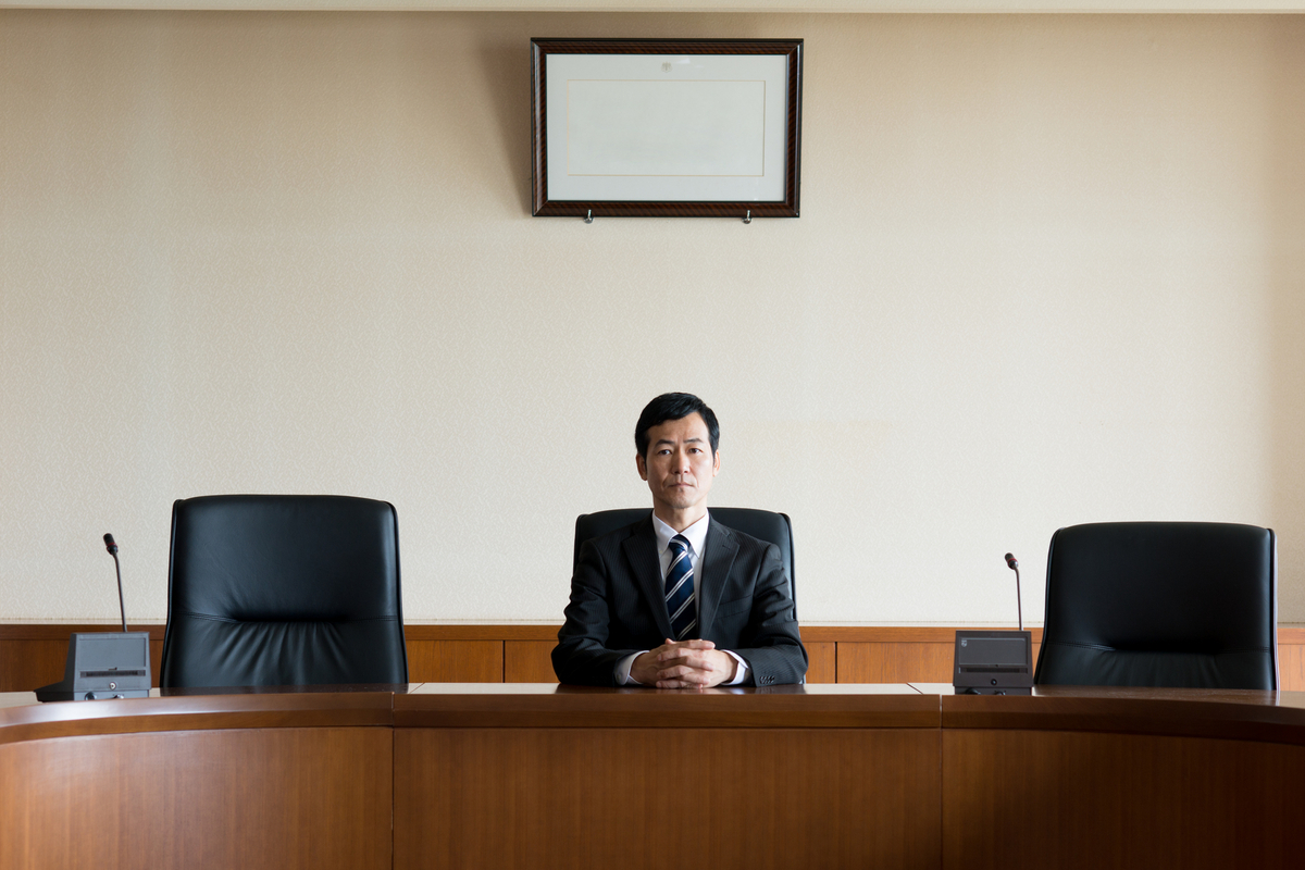 取締役とは何をする人?期待される役割や責任範囲、選任方法を解説 - スタンバイplus(プラス)|仕事探しに新たな視点と選択肢をプラスする