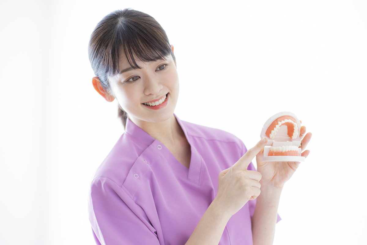 歯科衛生士の女性