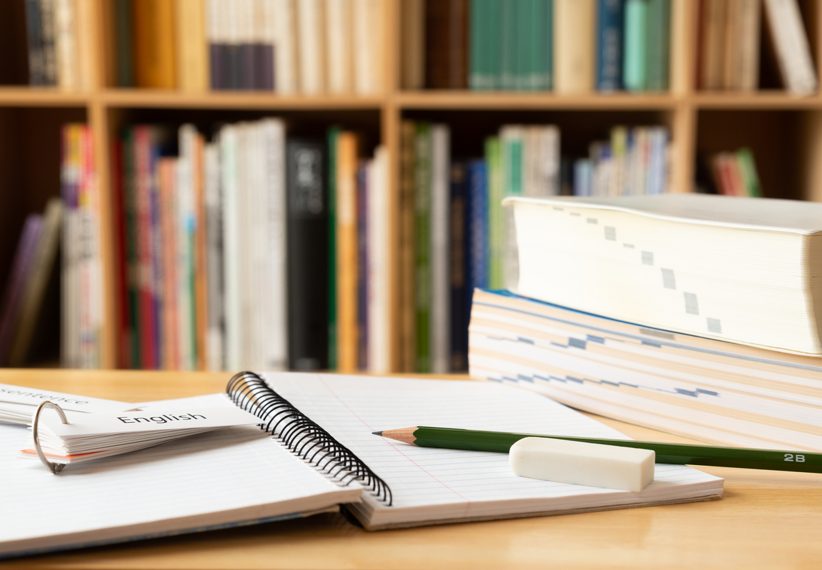 英語を勉強する机