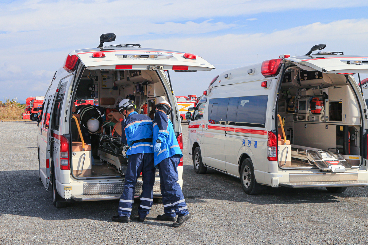 救急車と救急隊