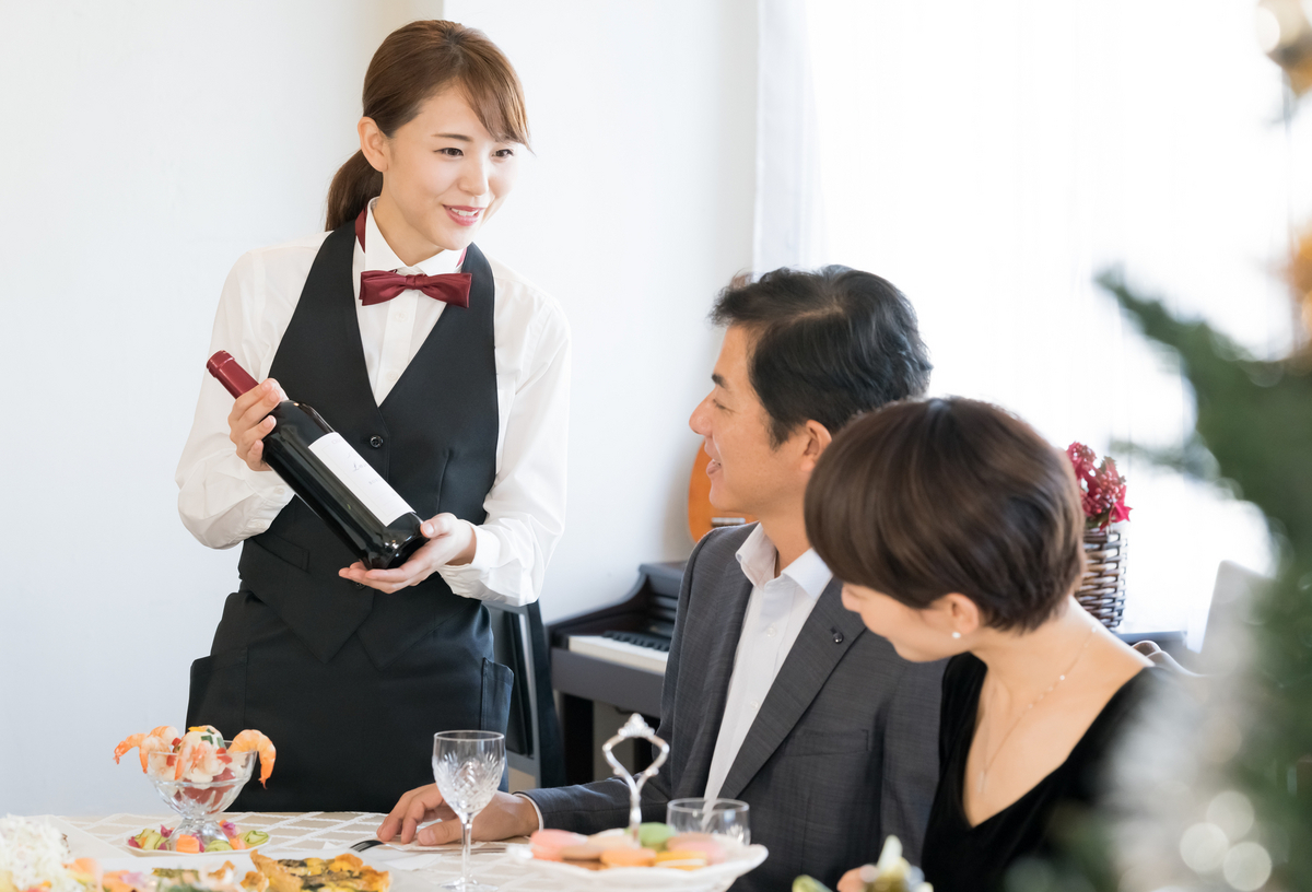 ソムリエの女性