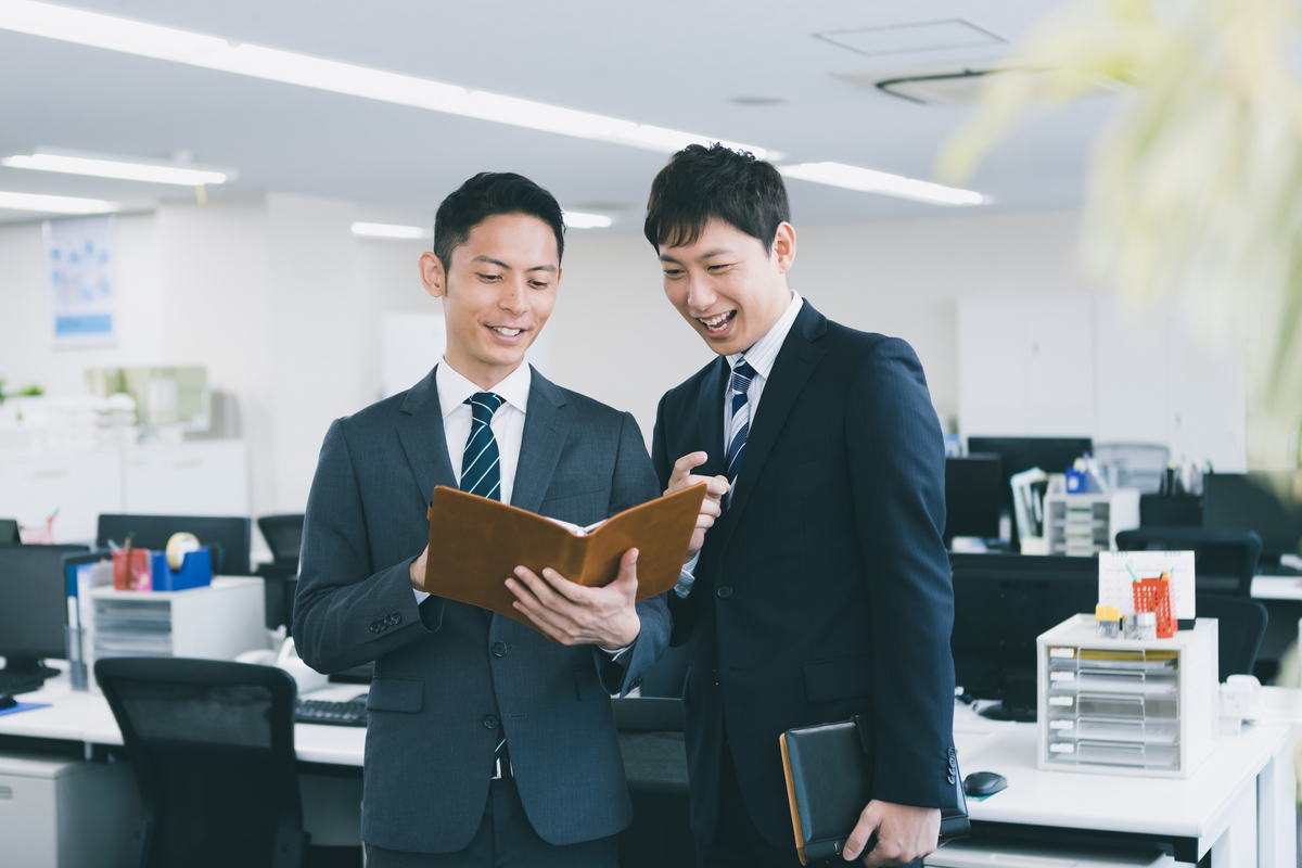 上司に報告する