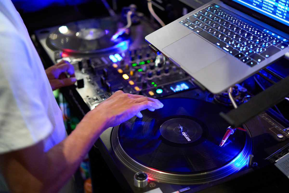 DJの手元