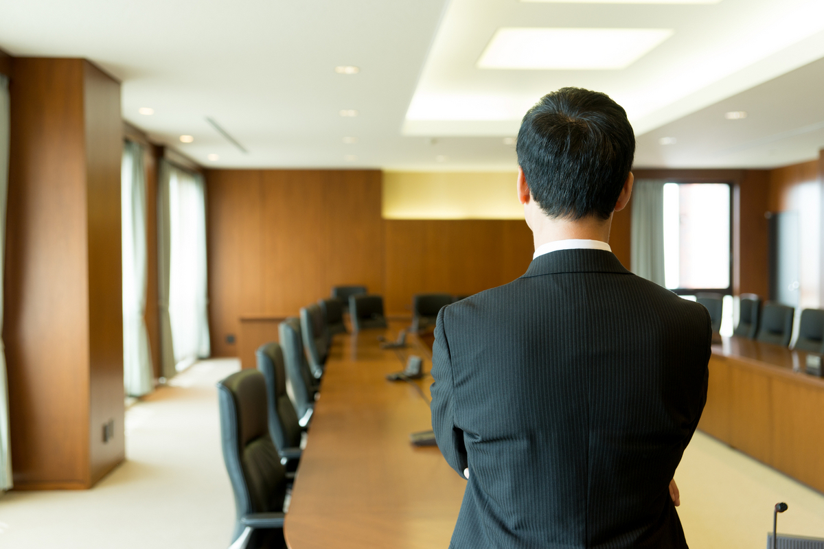 ビジネスパーソンの後姿