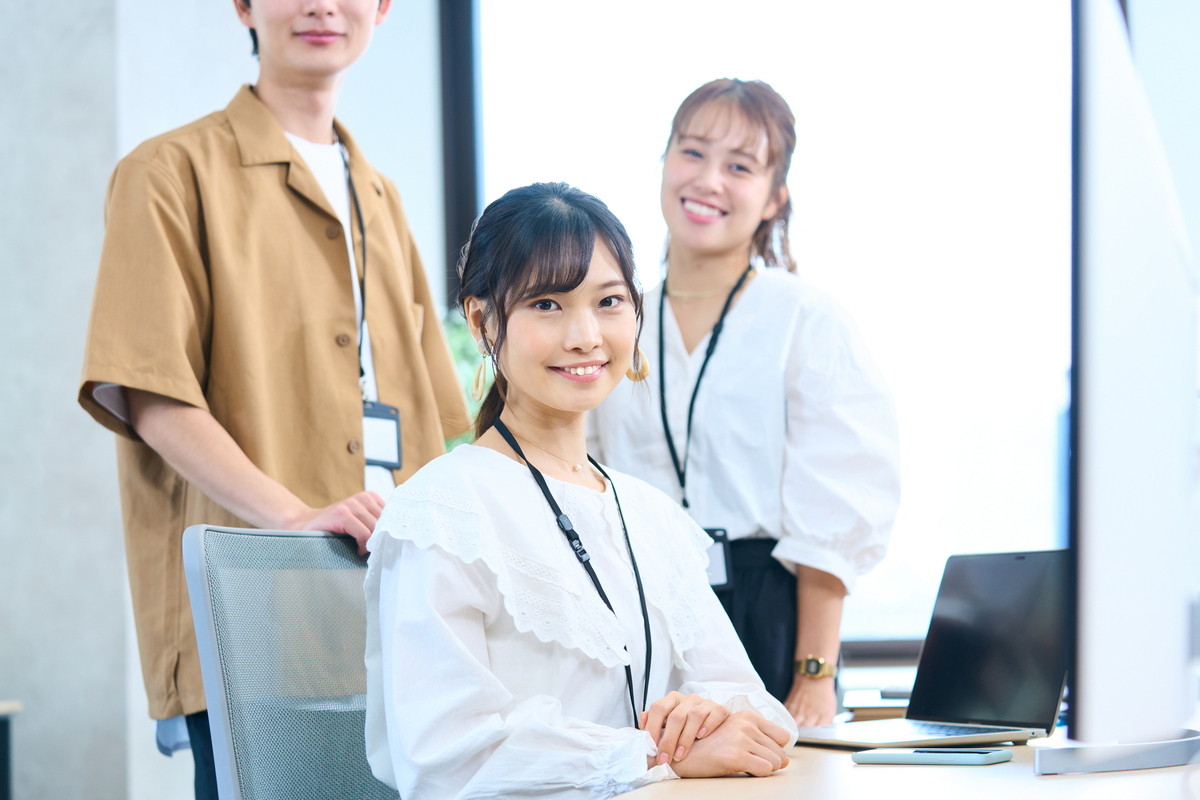 オフィスのスタッフ