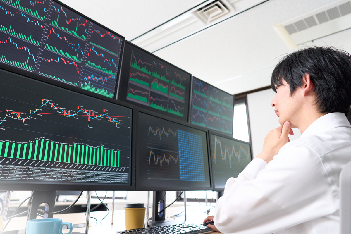 ビジネストレーダー