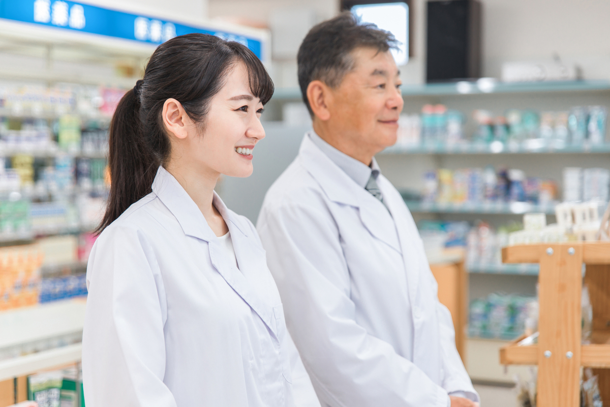 ドラッグストアで働く薬剤師