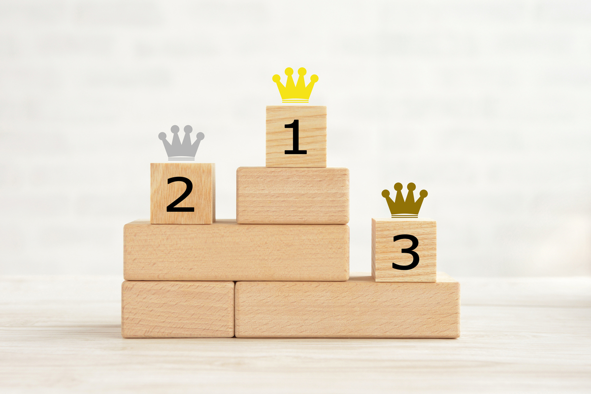 積み木で作られた表彰台