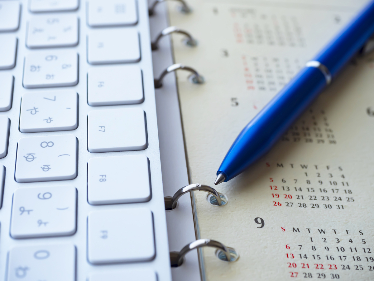 カレンダーとキーボード