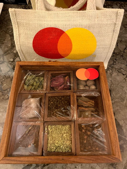 f:id:foxcafelate:20190811113348j:plain f:id:foxcafelate:20190811113348j:plain