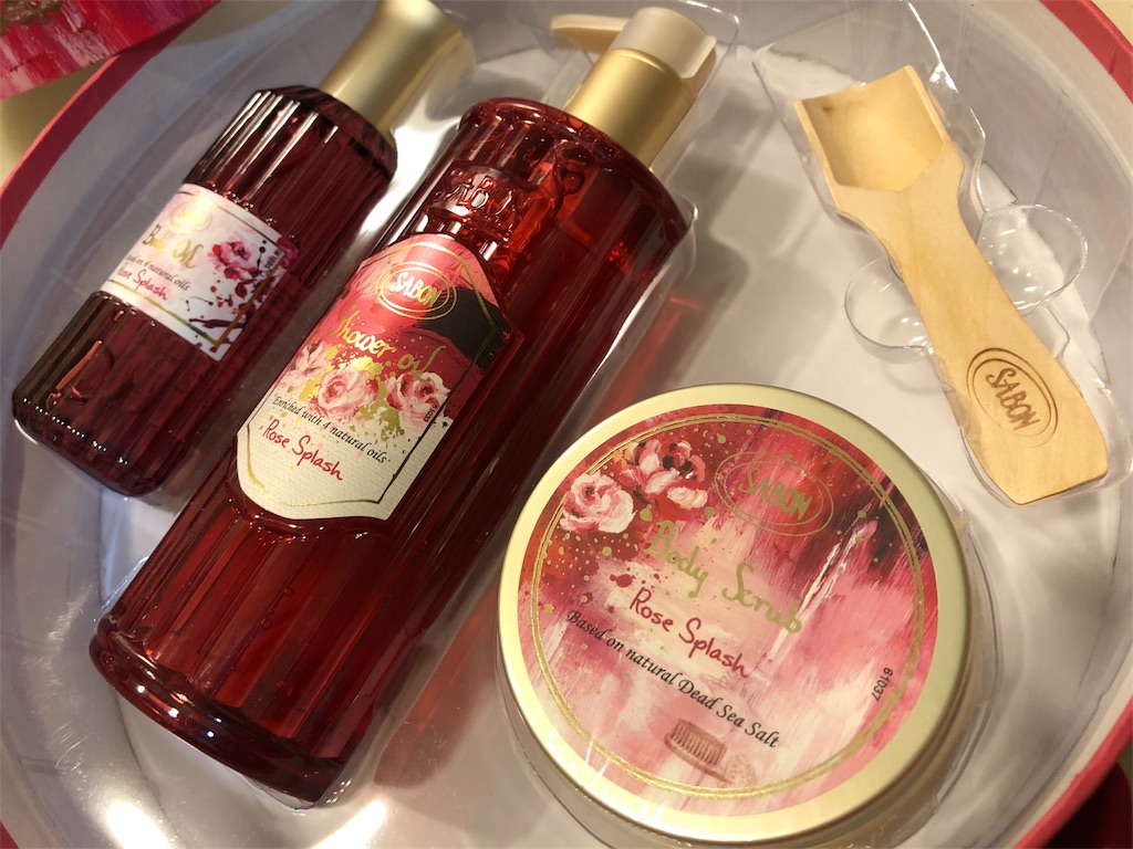 ボディークリーム『ローラメルシエ アンバーバニラ』はモテる香り