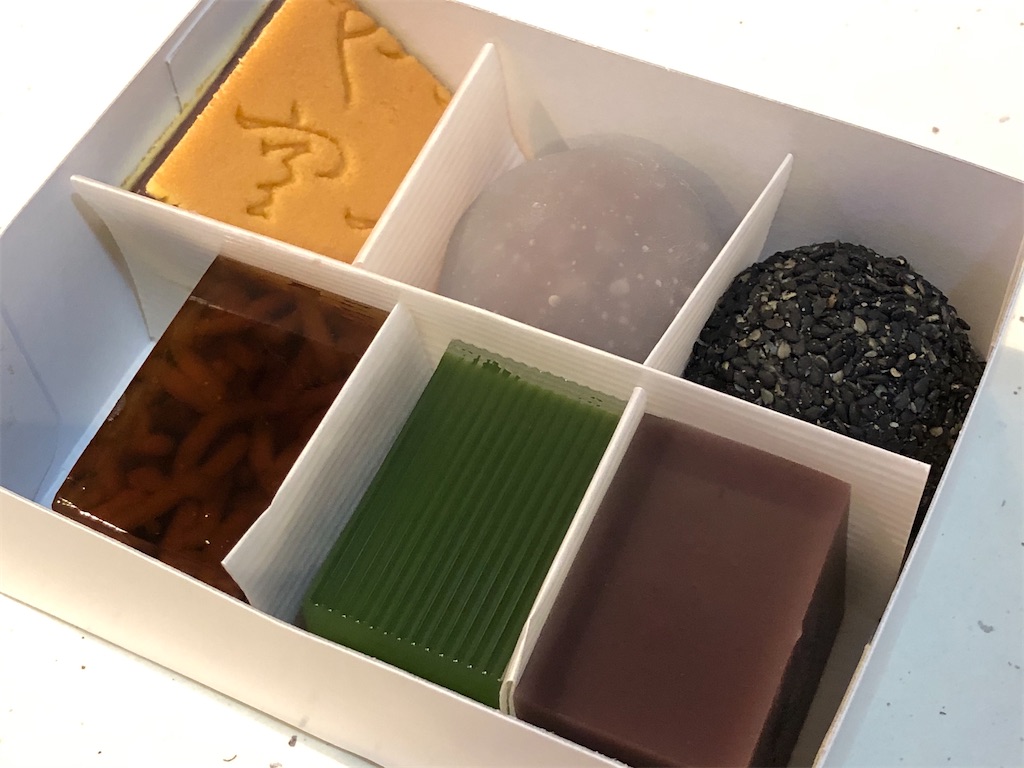 銀座『空也』もなかと夏の生菓子。今なら予約なしでも買える可能性ありです。 お菓子を巡る暮らしの雑記帖