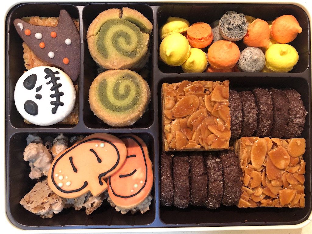 CAFE TANAKA 『レガルド・チヒロ ハロウィン缶』を婦人画報からお