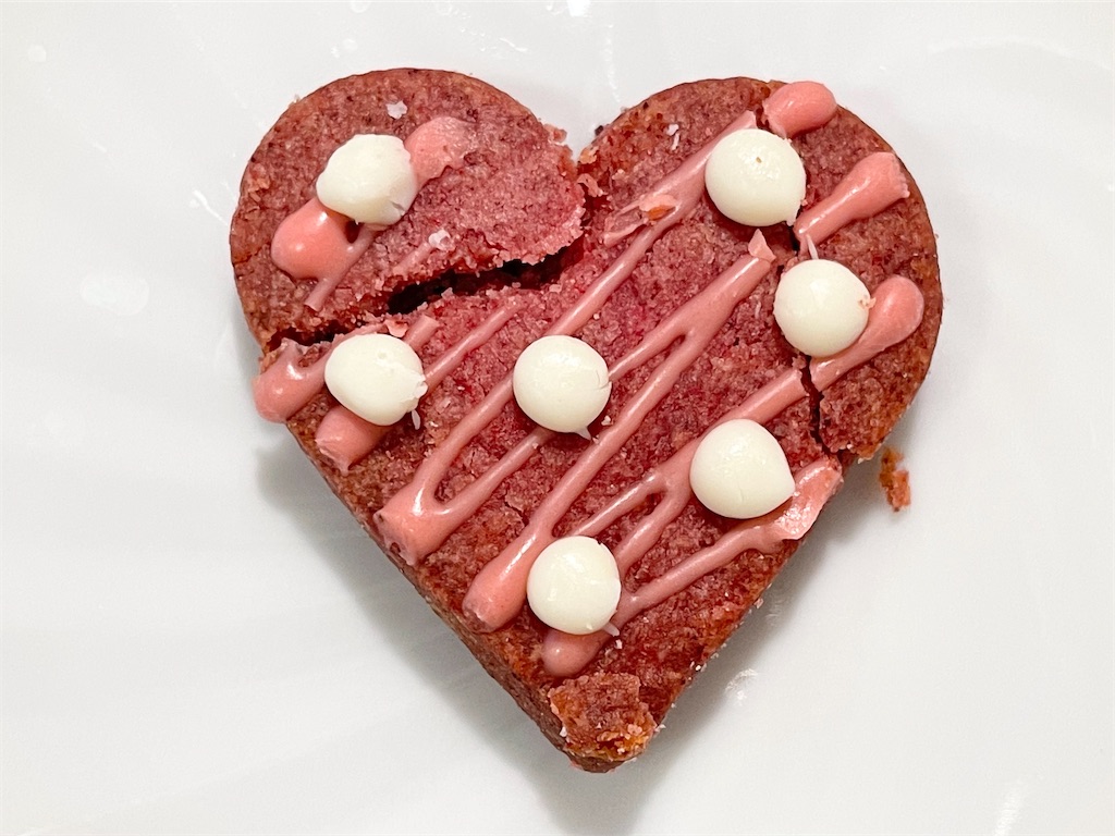 名古屋『CAFE TANAKA』ショコラ尽くしのクッキー缶。ビジュー