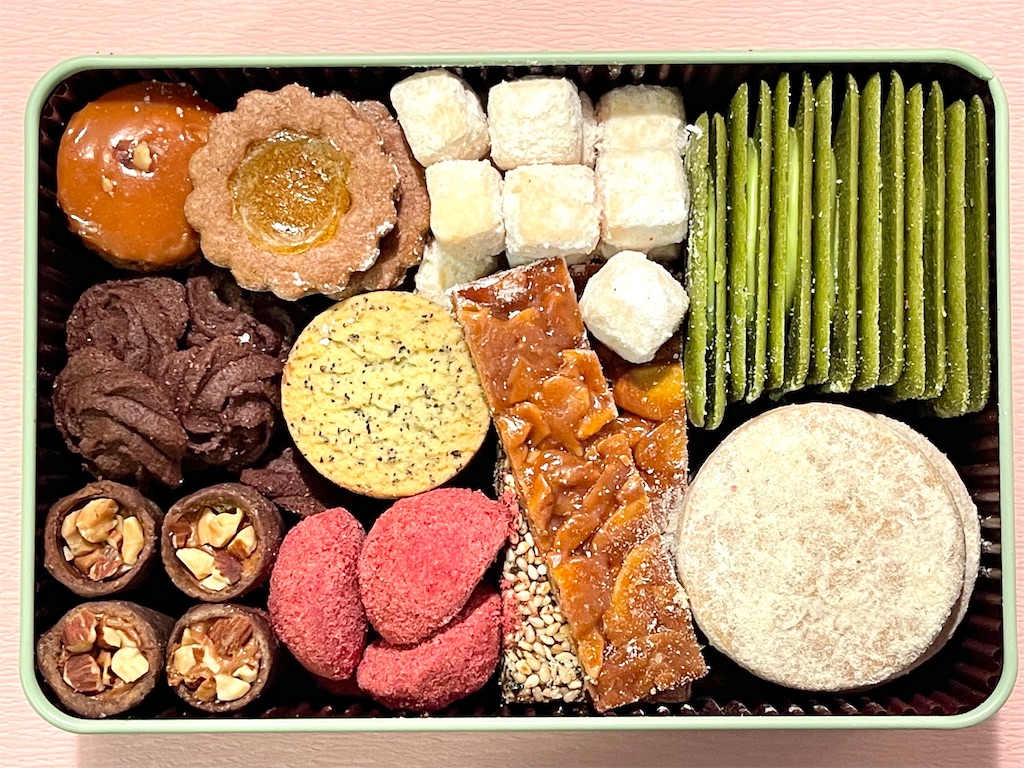 パレスホテル東京 プティフールセック缶 紙袋付きチョコっとマシュマロ プティフールセック缶 | お取り寄せ・ギフトに パレスホテル東京