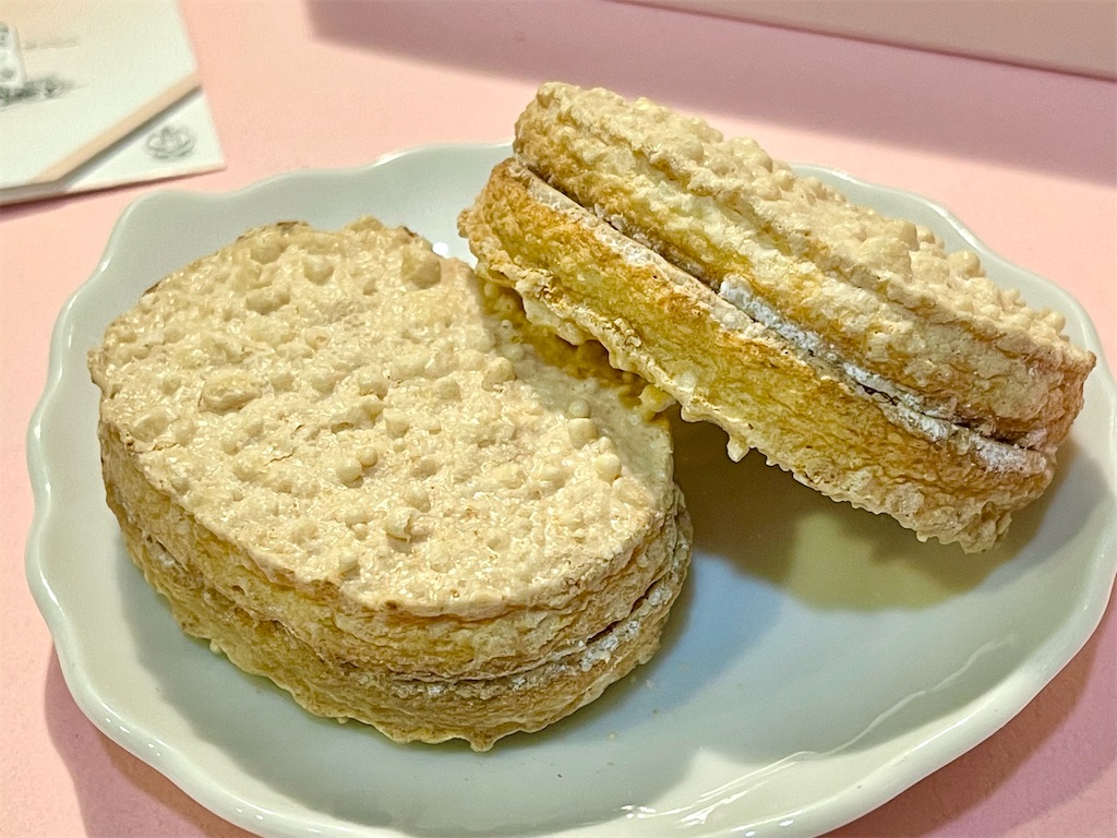 やさしく作れるフランス式おかずとお菓子　ミシュリンヌ・バラッツ著 やさしく作れるフランス式おかずとお菓子 ミシュリンヌ・バラッツ著