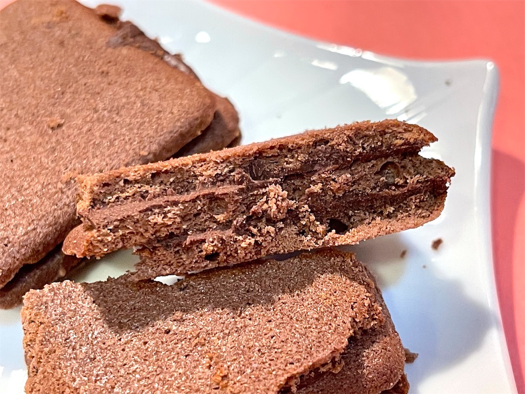 SA3ND』サンミド ショコラブレンドラングドシャ。東京駅で買える