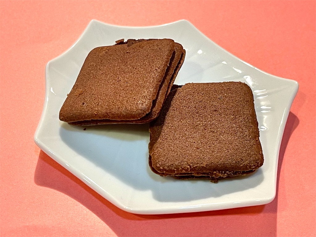 SA3ND』サンミド ショコラブレンドラングドシャ。東京駅で買える